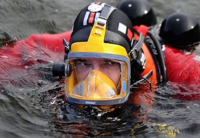 Heb zus nog gevraagd of een snorkel in de dresscode past: heb ik niks meer op gehoord