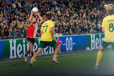 FIFA komt met nieuwe plannen tegen tijdrekken: wat vind jij ervan en heb jij nog goede ideeën?