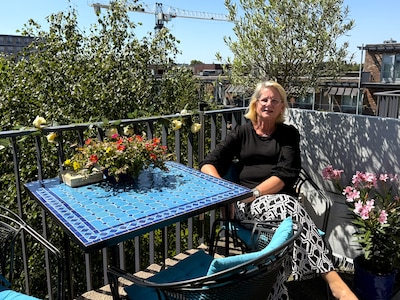 Buitenkijken bij Ada’s balkon: ‘Ik ben dol op de oosterse stijl’