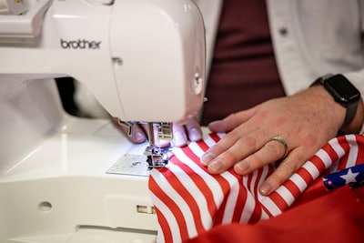 Na een paar weken naailes had Shirin een bloes én een flodderbroek