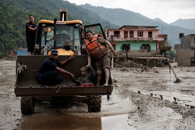 Dorpen weggevaagd bij overstromingen in Nepal, dodental loopt op