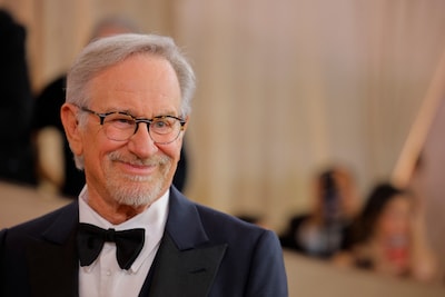 Steven Spielberg na winst Grammy nu ook lid van prestigieuze EGOT-club