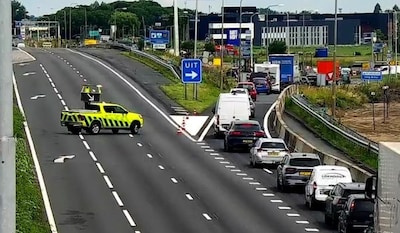 A27 richting Utrecht dicht na ongeval met meerdere voertuigen bij Noordeloos
