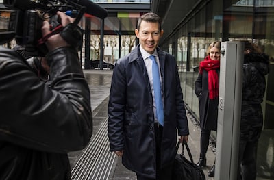 Baas van KLM-directeur verdiende vorig jaar 5,1 miljoen euro, Nederland maakt ook daartegen bezwaar