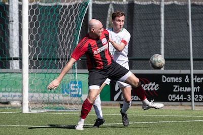 Bewogen loopbaan RKZVC-aanvoerder eindigt met degradatie: ‘Ook in de mindere jaren had ik veel plezi