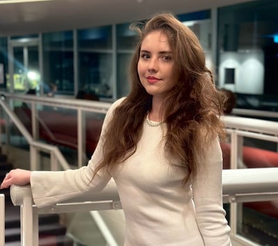 Oekraïense Julia overwint hindernissen en kan tóch studeren: ‘Ben verliefd geworden op Nederland’