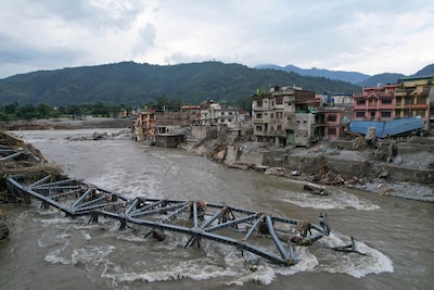 LIVE Overstromingen Nepal | Nog meer dan drieduizend mensen vermist na overstromingen, onder wie 320 toeristen