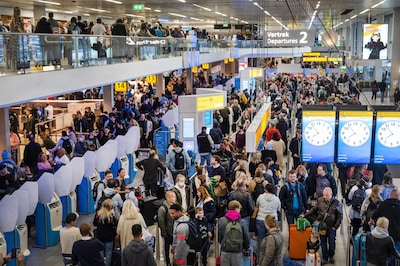 Nultolerantie in de luchtvaart, maar piloot en drie cabineleden testen positief op alcohol op Schiphol