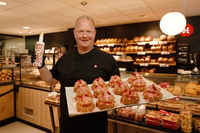 Martijn verkoopt de Gummybearbol: ‘ultieme carnavalssnack’ met Doetinchemse drank
