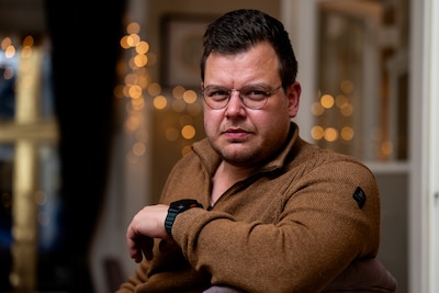 Ben Mansvelder moet Vitesse uit de storm loodsen: ‘Normaal doen, daar draait het nu om’