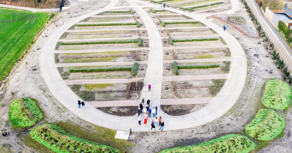 Nieuw gedeelte van begraafplaats Lambalgen geopend in Scherpenzeel