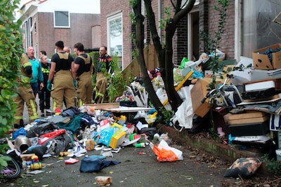 Met een kettingzaag moest deur van man (79) opengemaakt worden: hoe kon het zover komen?