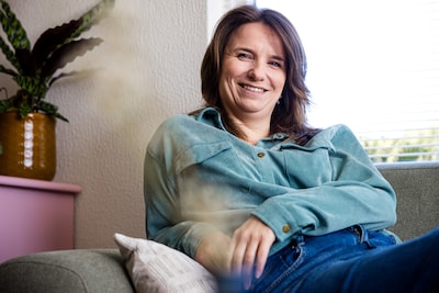 Longcovidpatiënten voelen zich al jaren niet gezien en nu trekt overheid geld uit enige steunpunt: ‘Dit is mensonterend’