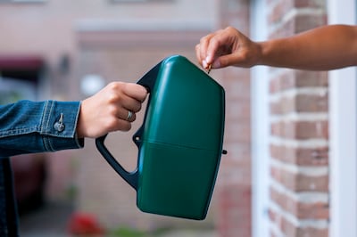Politie onderzoekt collectanten bij Albert Heijn die geld inzamelen voor ‘kinderen’: website wekt ar