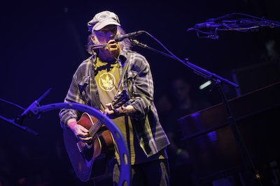 Neil Young verlaat Facebook na berichten over chatbots van Meta