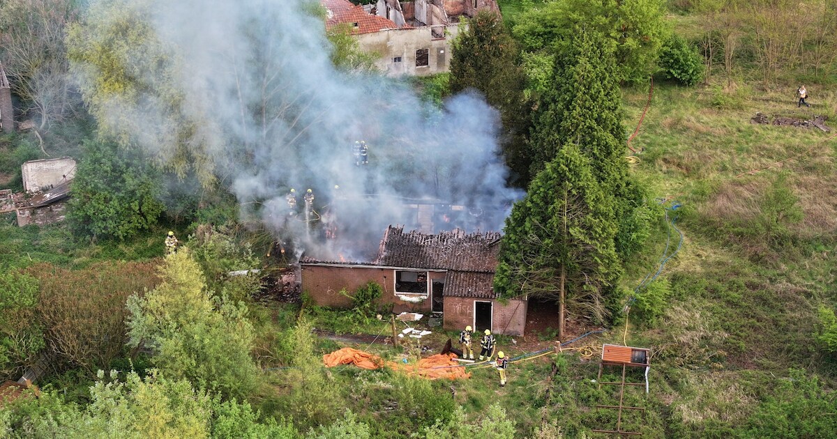 Brand bij voormalig steenfabriek in Rijswijk