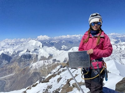 Geen tekenen van leven van gestrande Russische alpiniste (47) met gebroken been op bergtop