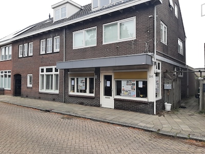 Burgemeester Veenendaal sluit pand: handelaar herhaaldelijk in overtreding