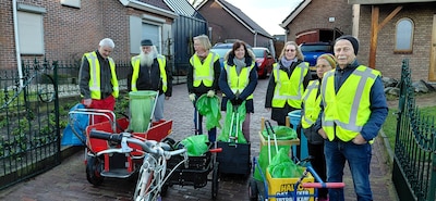 Afvalbrigade in Dreumel weer in actie en drie jubilarissen bij ‘Zonnebloem ADWM’