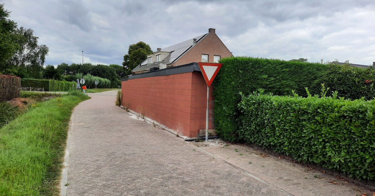 Bewoner moet illegaal bouwwerk voor warmtepomp in zijn tuin afbreken: rechter maakt gehakt van zijn 