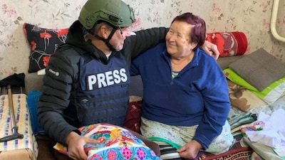 Vrachtwagens vol Enschedese sheltersuits naar ijskoud Oekraïne