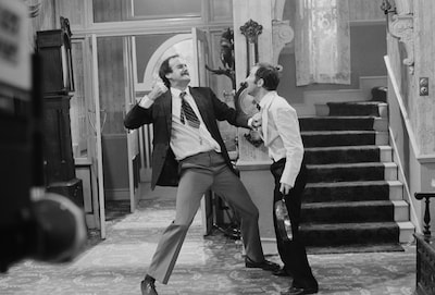 Heimwee naar Fawlty Towers, maar mag die grap over butler Manuel nog wel?