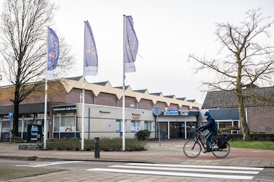 Definitief geen vleermuizen in Cuijks zwembad: renovatie kan eindelijk beginnen