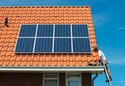 Wanneer is het financieel interessant om een thuisbatterij aan te schaffen? ‘Begin bij je eigen stroomverbruik’