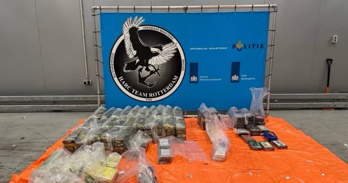 Viertal is er gloeiend bij tijdens uitladen verhuisboedel in Lochem: 365 kilo cocaïne verstopt