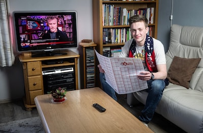 Lucas (19) is ineens een bekend gezicht in Hilversum: hij kan de hele Top 2000 uit zijn hoofd opnoem