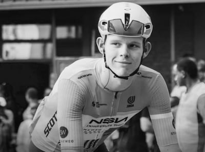 Wielerwereld rouwt om overleden Britse wielrenner Finlay Tarling (19): ‘Het leven is gewoon niet eerlijk’
