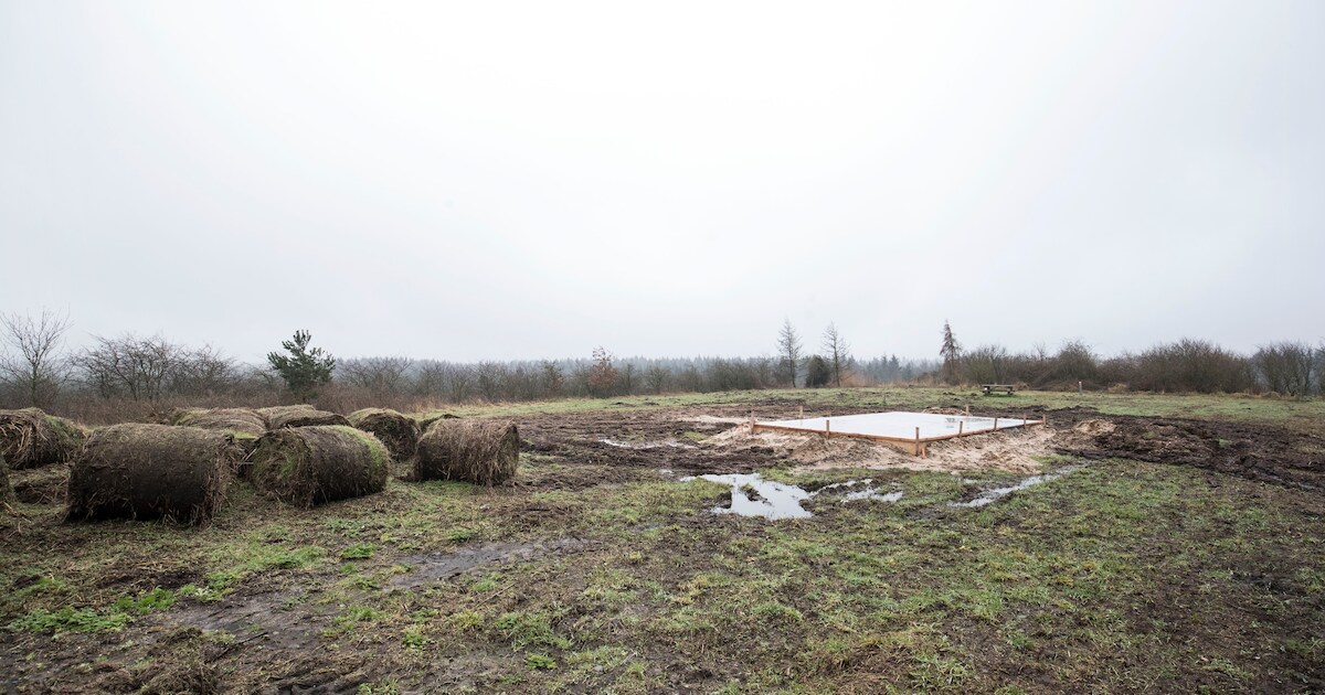 'Bouw uitkijktoren op belt Wekerom per direct stoppen’