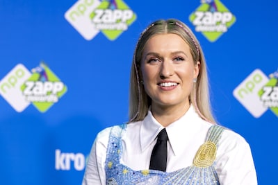 Britt Dekker heeft familie-uitbreiding, Emma Kok laat zien wat er bij haar theatertour komt kijken