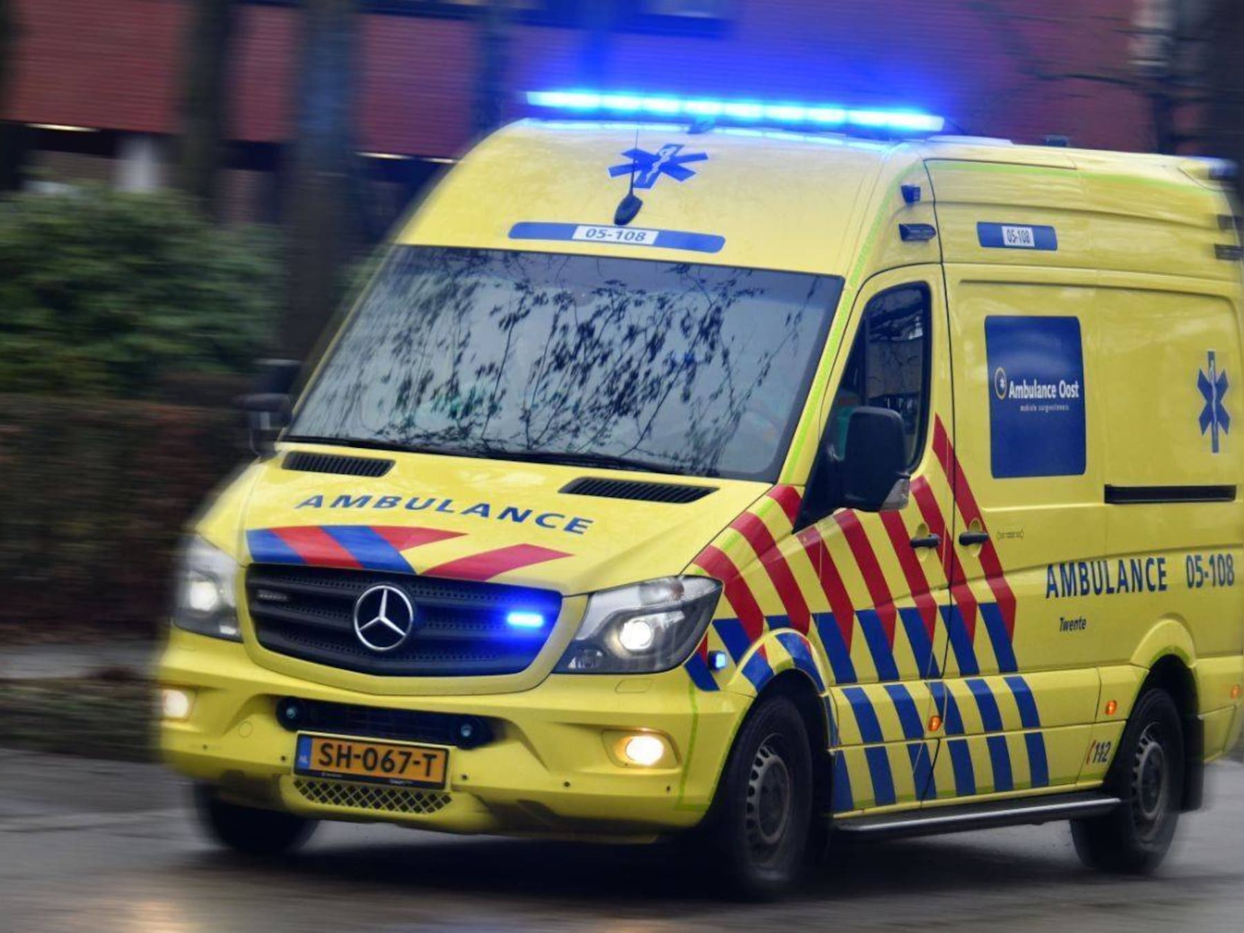 Ambulance met spoed naar Zevenaar