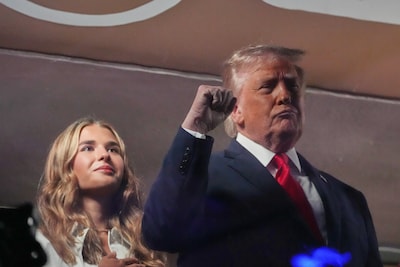 Saluerende Trump uitgefloten tijdens volkslied bij NBA-finale in New York