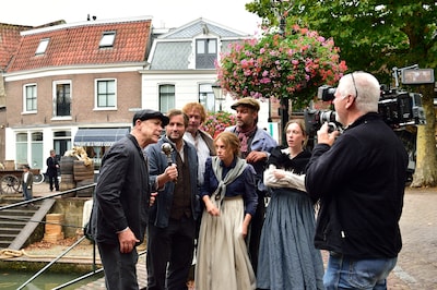 Nieuwe serie over Amsterdam wordt niet gefilmd in hoofdstad, maar in dit stadje: ‘Het is fijn hier’