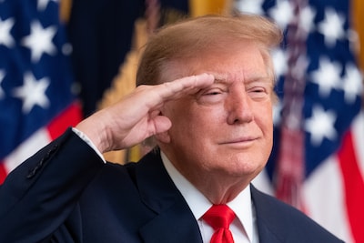 Trump kondigt na telefoontje met Poetin deal aan: ‘Rusland levert direct 300.000 ton diesel’
