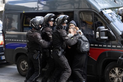 Tientallen arrestaties na verboden demonstraties extreemrechts en -links in Parijs