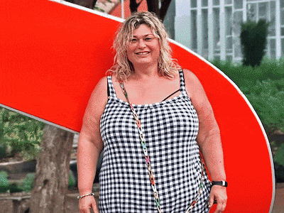 Monica woog op haar dieptepunt 136 kilo, maar toen ging de knop om: ‘Die vakantiefoto kwam hard binnen’