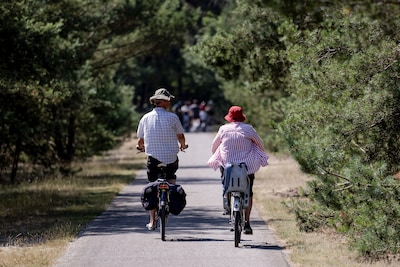 Warme nachten, nog warmere dagen: dinsdag tropische temperaturen tot 33 graden