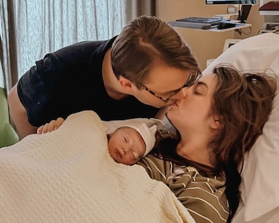 Jan Bauer en vriendin Danique ouders geworden van eerste kindje: ‘Eerder dan verwacht’