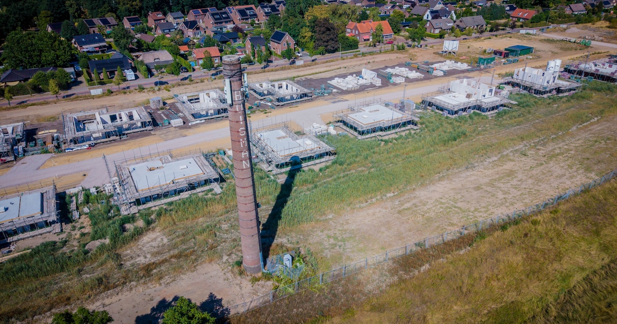 Monumentale schoorsteen uit Milsbeek verhuist straks in zeven stukken