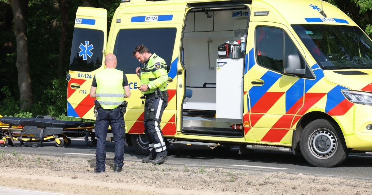 Jongen geschept door busje op N344 bij Voorthuizen