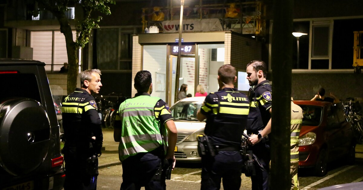 Explosie bij voordeur woning appartementencomplex in Overvecht, daders ...