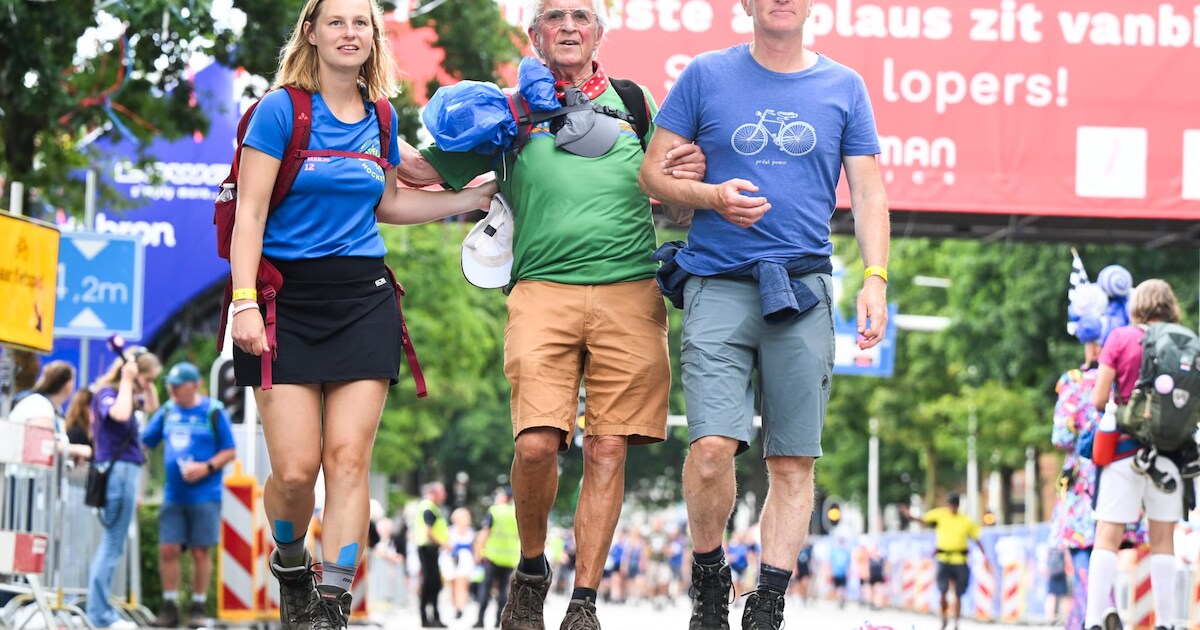 LIVE Vierdaagse | Grote drukte op het parcours • Race tegen klok voor sommige wandelaars