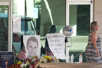 Vooraanstaande politici reageren geschokt op moord Charlie Kirk: ‘Geen plaats in ons land voor dit soort geweld’
