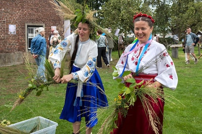 Zesde editie ‘Schijt aan de Grens’ en pauselijke onderscheidingen in Oploo