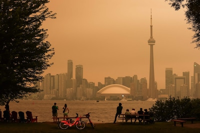 Rook van bosbranden Canada verstikt Toronto en bedreigt New York, waar finale WK zondag wordt gespeeld