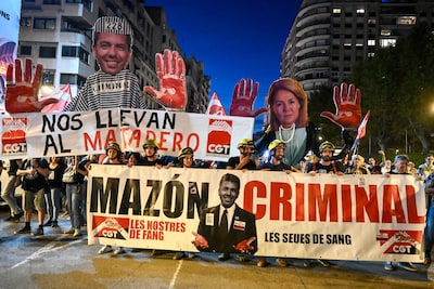 Regiopremier Valencia zat vier uur te lunchen met journalist terwijl ramp zich voltrok: bevolking woedend