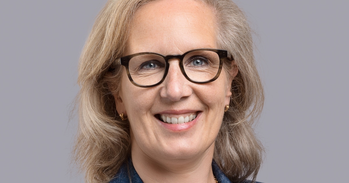 Hanneke Meulendijk-van de Pasch krijgt lintje én wordt wethouder in Geldrop-Mierlo